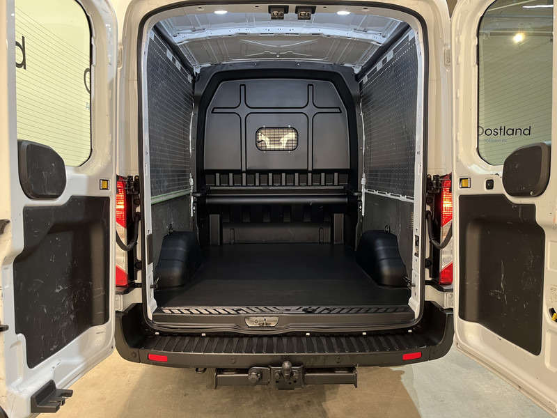 Ford Transit 2.0 TDCI L3H2 DC Dubbel Cabine Trend 130 PK / Euro 6 / Airco / Schuifdeur L + R / Cruise Control / Camera / Trekhaak / BPM VRIJ !! - Dubă, Autoutilitară cabină dublă: Foto 5 Ford Transit 2.0 TDCI L3H2 DC Dubbel Cabine Trend 130 PK / Euro 6 / Airco / Schuifdeur L + R / Cruise Control / Camera / Trekhaak / BPM VRIJ !! - Dubă, Autoutilitară cabină dublă: Foto 5