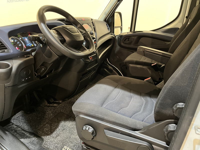 Iveco 70C18 3.0 Automaat Bakwagen / Dhollandia Laadklep / Euro 6 / Luchtvering / Airco / Camera / Cruise Control - Camion furgon: Foto 5 Iveco 70C18 3.0 Automaat Bakwagen / Dhollandia Laadklep / Euro 6 / Luchtvering / Airco / Camera / Cruise Control - Camion furgon: Foto 5