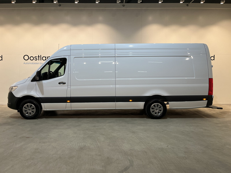 Mercedes-Benz Sprinter 315 CDI L4H2 RWD / Euro 6 / MBUX / Airco / Cruise Control / Camera / CarPlay / Navigatie / 6.143 KM !! / BPM VRIJ !! - Dubă: Foto 5 Mercedes-Benz Sprinter 315 CDI L4H2 RWD / Euro 6 / MBUX / Airco / Cruise Control / Camera / CarPlay / Navigatie / 6.143 KM !! / BPM VRIJ !! - Dubă: Foto 5