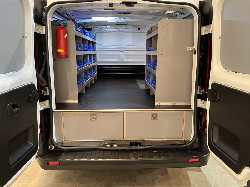 Opel Vivaro 1.6 CDTI L1H1 Servicebus / Inrichting / Euro 6 / Airco / Cruise Control / 3-Zits - Autoutilitară compactă: Foto 4 Opel Vivaro 1.6 CDTI L1H1 Servicebus / Inrichting / Euro 6 / Airco / Cruise Control / 3-Zits - Autoutilitară compactă: Foto 4