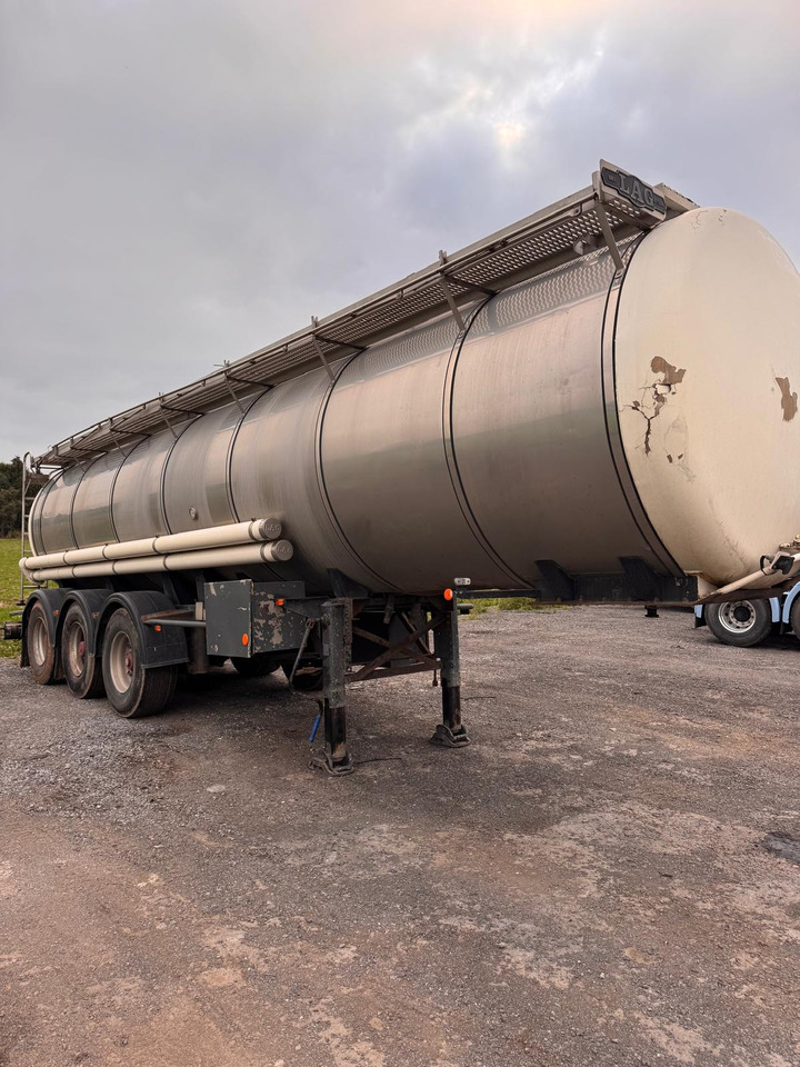 LAG - Semiremorcă cisternă: Foto 2 LAG - Semiremorcă cisternă: Foto 2