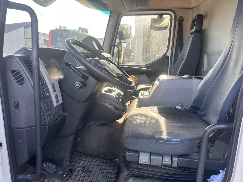 Volvo FE 240 - Camion furgon: Foto 4 Volvo FE 240 - Camion furgon: Foto 4