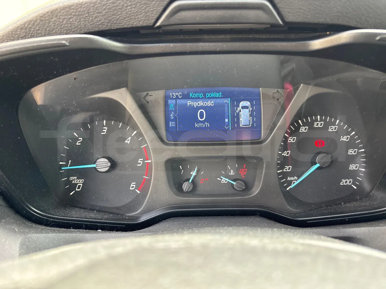 Ford Transit - Microbuz, Transport persoane: Foto 3 Ford Transit - Microbuz, Transport persoane: Foto 3