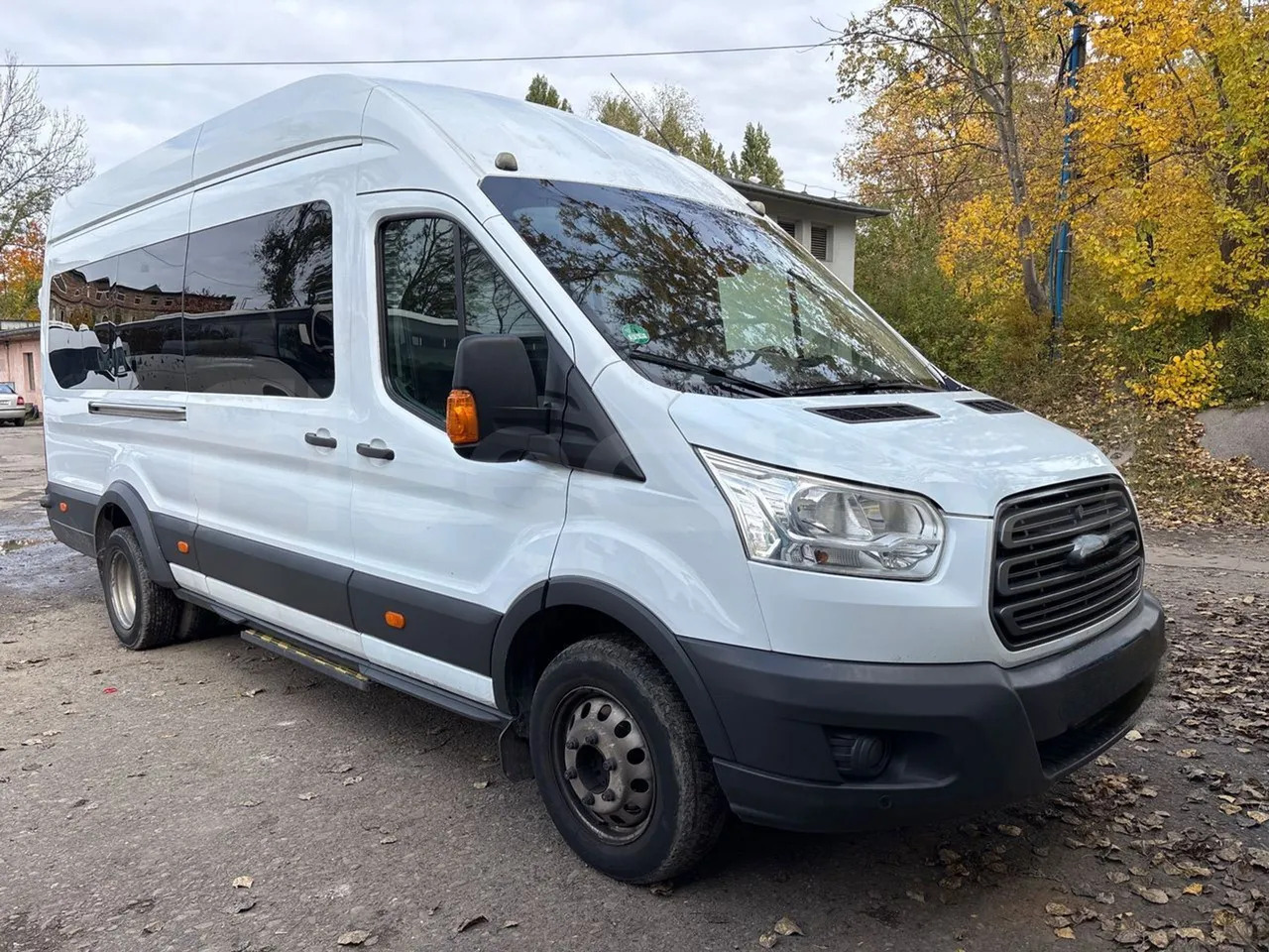 Ford Transit - Microbuz, Transport persoane: Foto 1 Ford Transit - Microbuz, Transport persoane: Foto 1