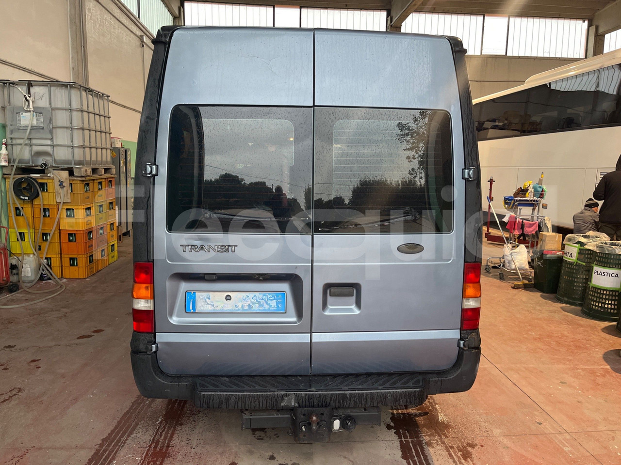 Ford Transit - Microbuz, Transport persoane: Foto 4 Ford Transit - Microbuz, Transport persoane: Foto 4