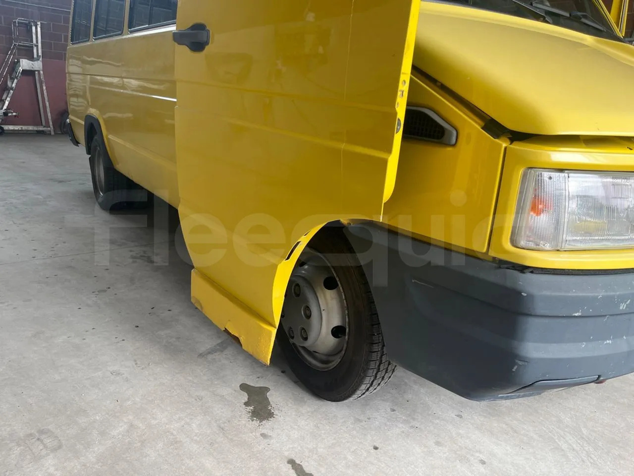 Iveco Daily - Autobuz școlar: Foto 1 Iveco Daily - Autobuz școlar: Foto 1