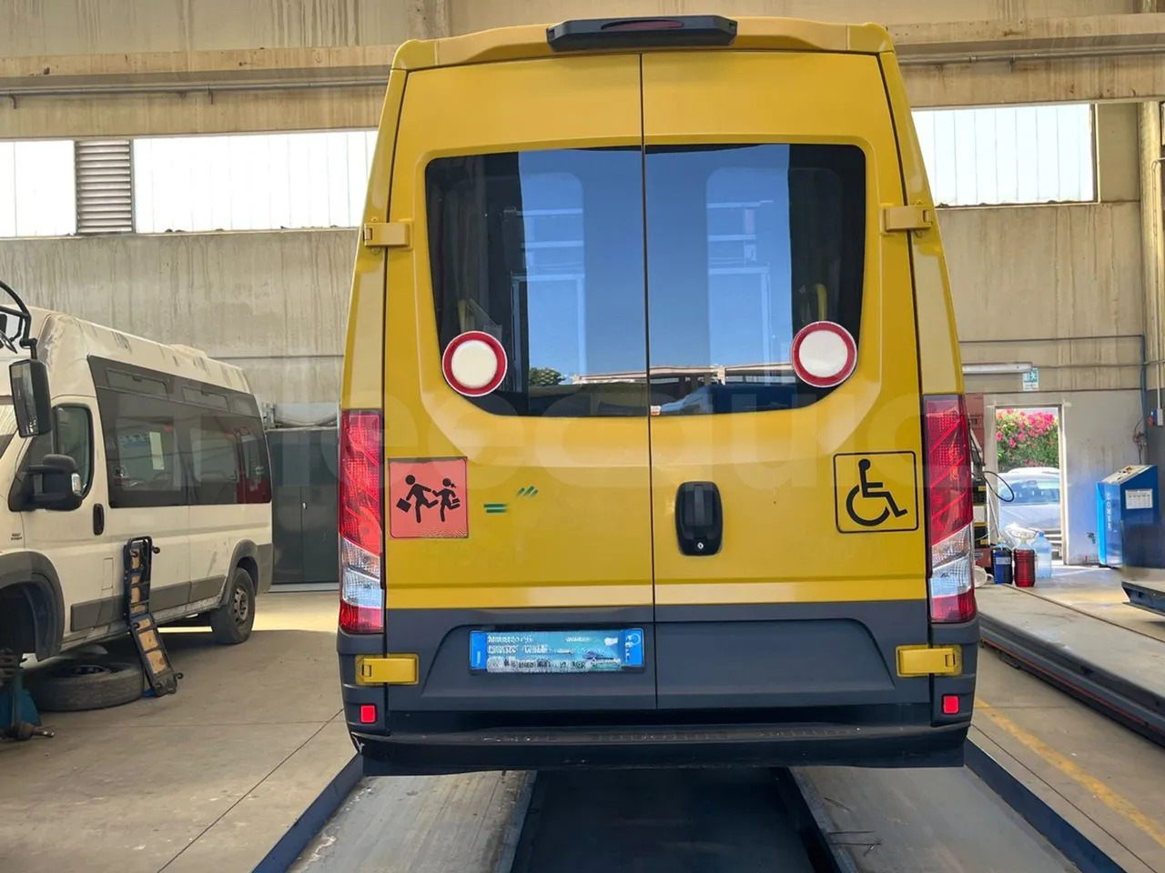 Iveco Daily - Autobuz școlar: Foto 5 Iveco Daily - Autobuz școlar: Foto 5