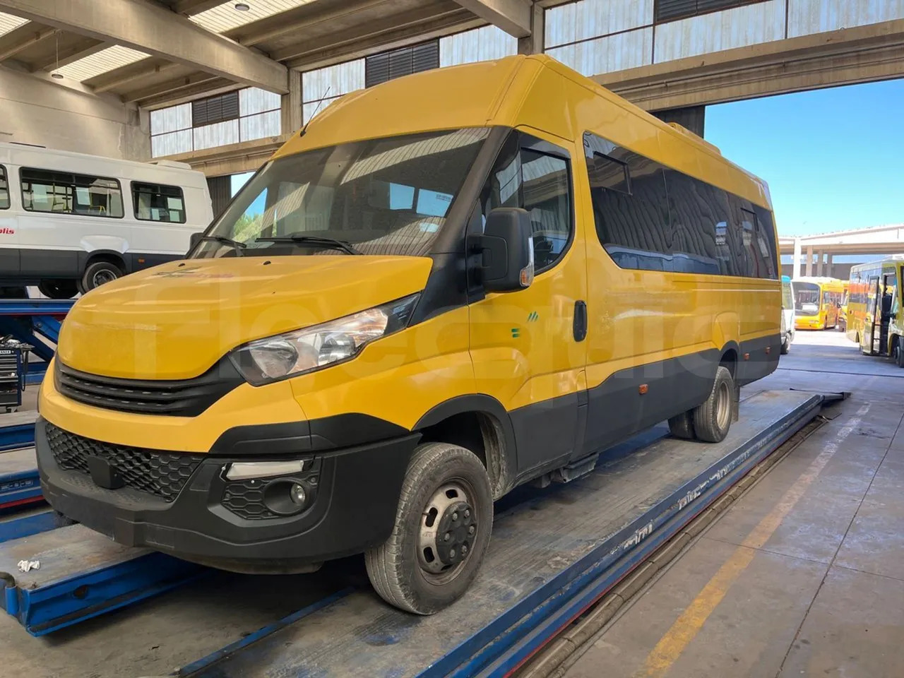 Iveco Daily - Autobuz școlar: Foto 4 Iveco Daily - Autobuz școlar: Foto 4