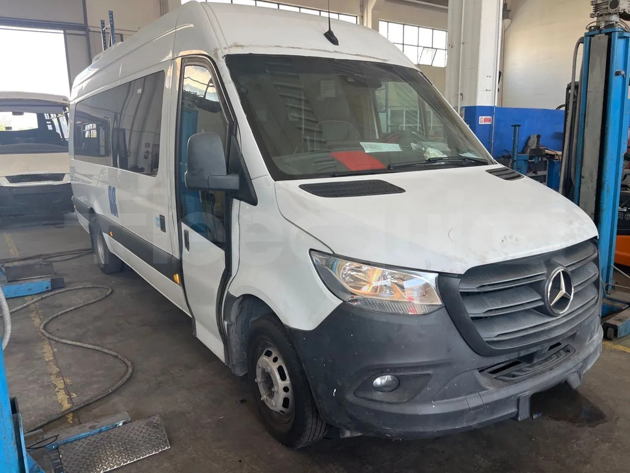 Mercedes-Benz Sprinter - Microbuz, Transport persoane: Foto 1 Mercedes-Benz Sprinter - Microbuz, Transport persoane: Foto 1