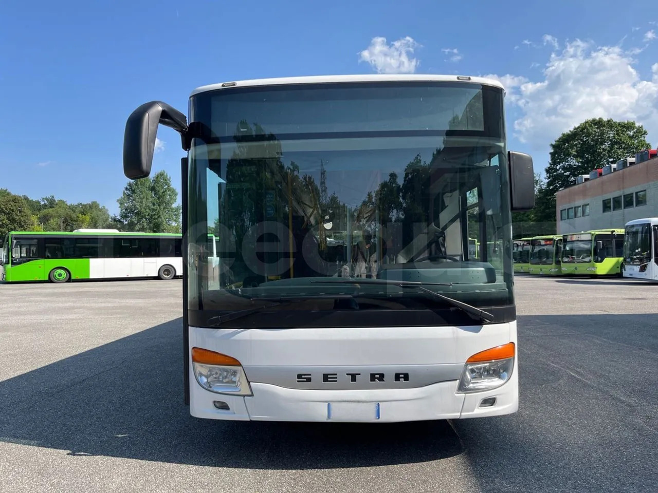 Autobuz urban Setra S415: Foto 1