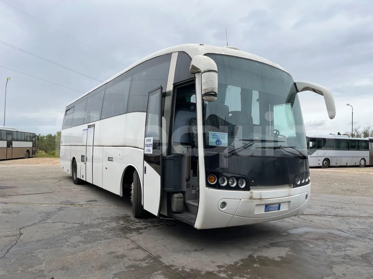 Volvo B12 - Autocar: Foto 1 Volvo B12 - Autocar: Foto 1