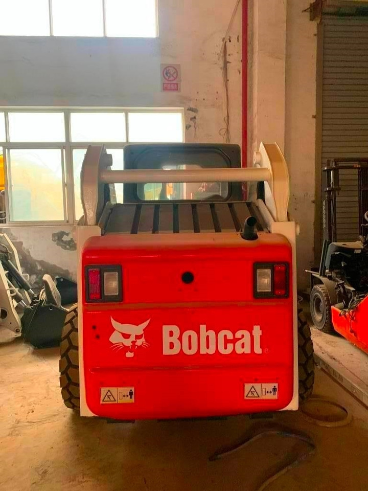 Bobcat S 185 - Mini încărcător: Foto 3 Bobcat S 185 - Mini încărcător: Foto 3