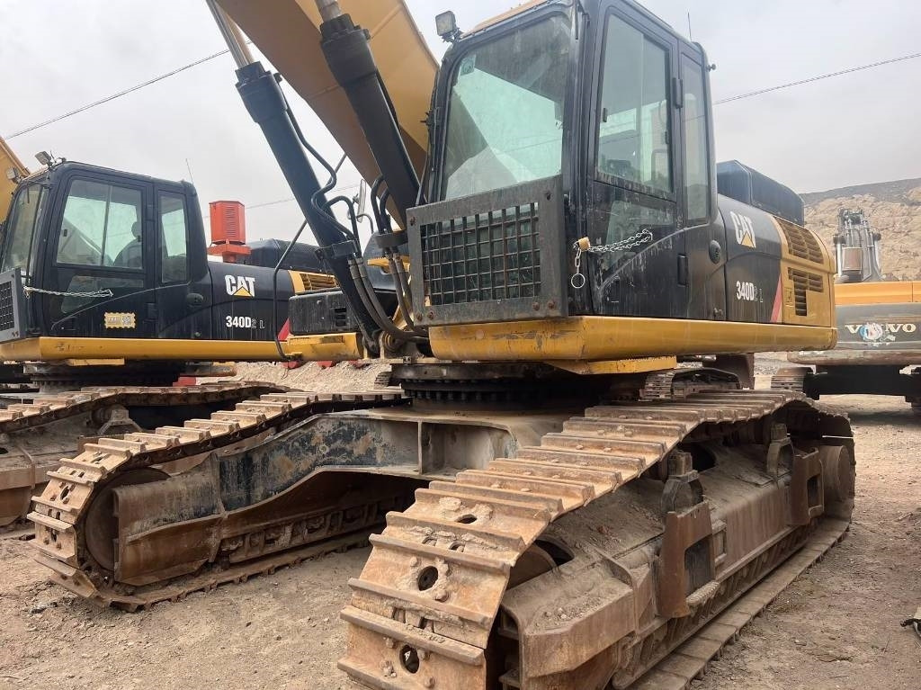 CAT 340D2L - Excavator pe şenile: Foto 2 CAT 340D2L - Excavator pe şenile: Foto 2