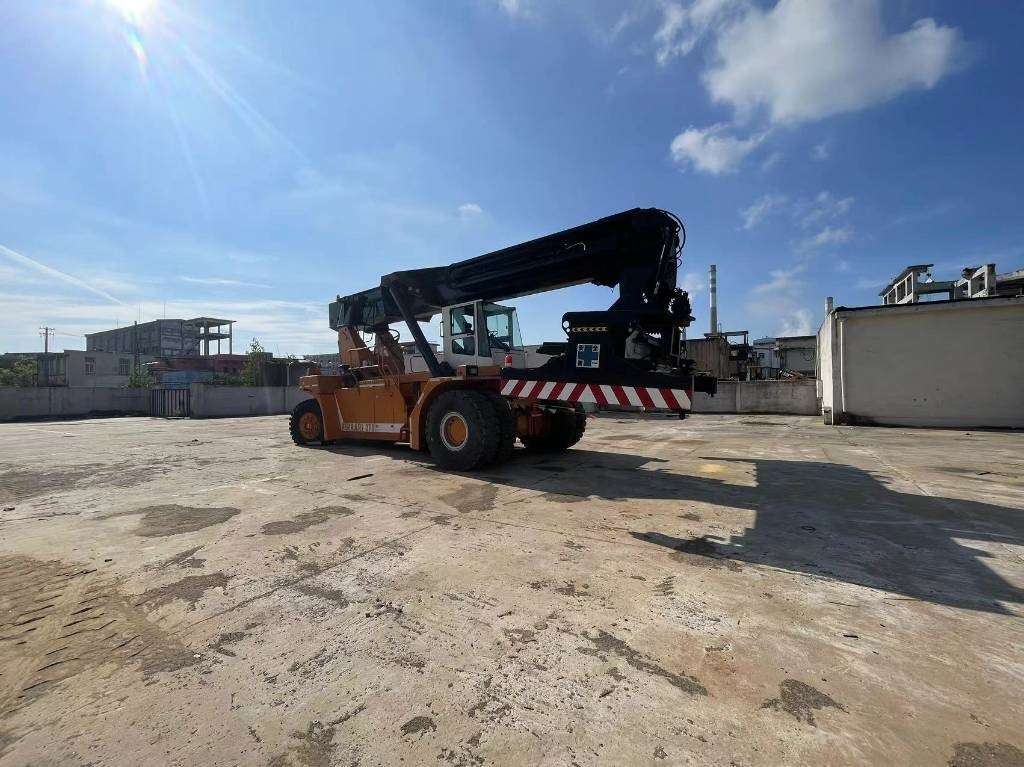 CVS Ferrari F 278 - Reach stacker: Foto 2 CVS Ferrari F 278 - Reach stacker: Foto 2