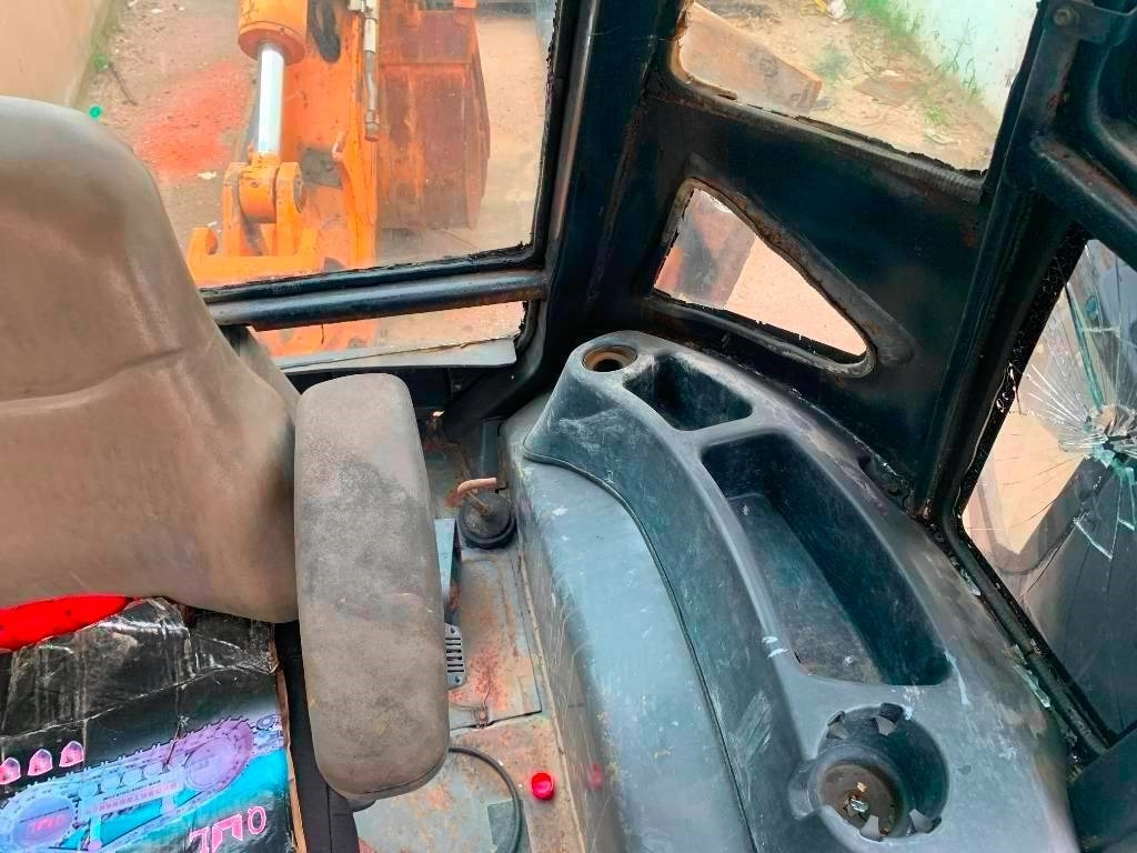 Case 580 M - Buldoexcavator: Foto 5 Case 580 M - Buldoexcavator: Foto 5