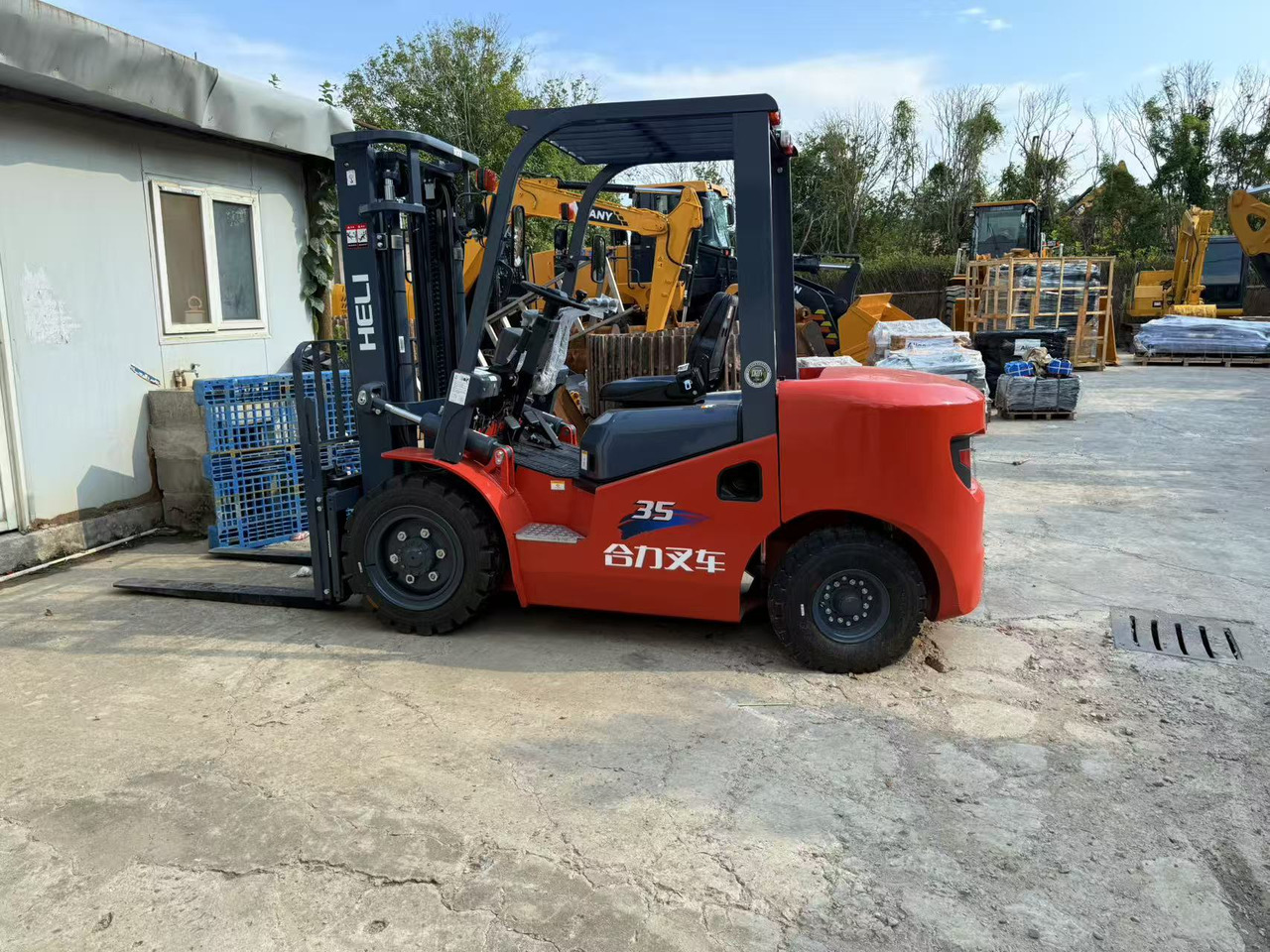 Heli CPC35 - Stivuitor diesel: Foto 1 Heli CPC35 - Stivuitor diesel: Foto 1