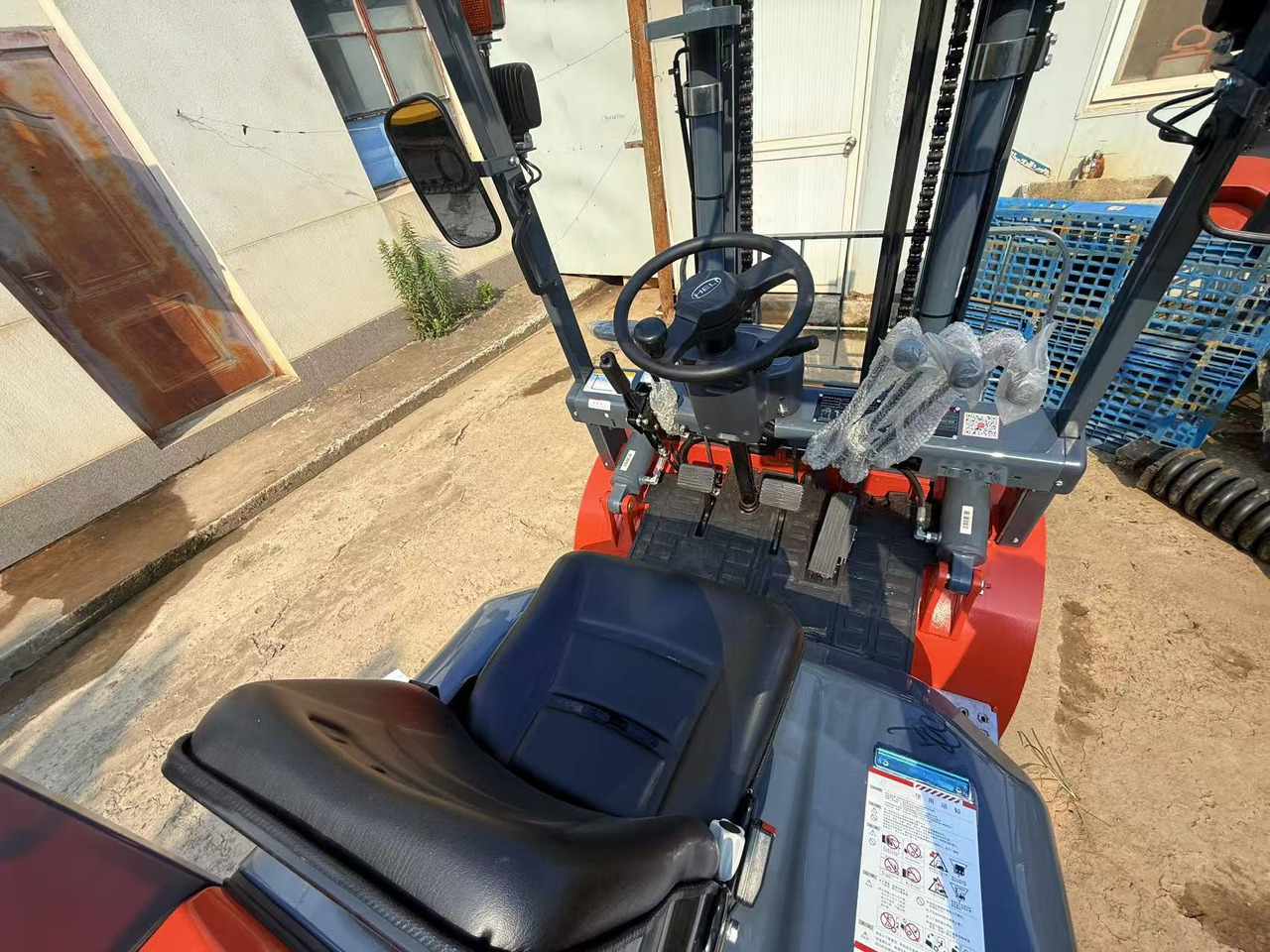 Heli CPC35 - Stivuitor diesel: Foto 4 Heli CPC35 - Stivuitor diesel: Foto 4