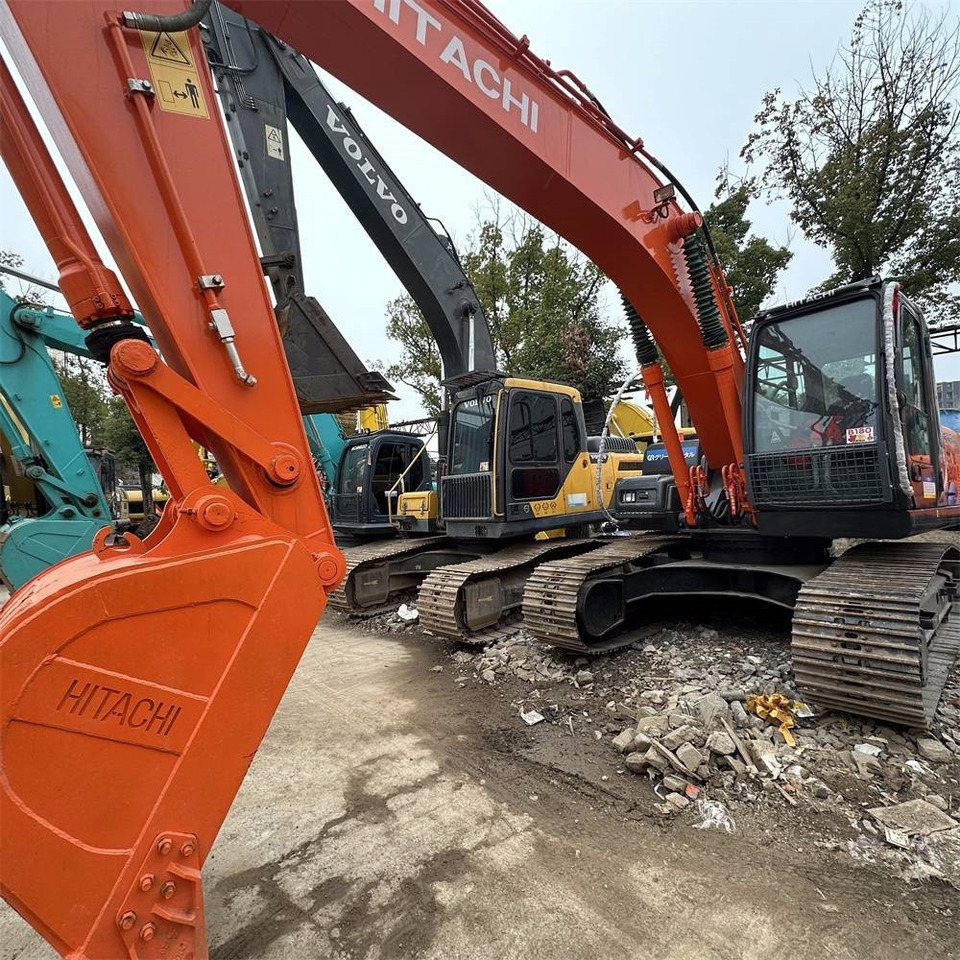Hitachi ZX 200-3 G - Excavator pe şenile: Foto 1 Hitachi ZX 200-3 G - Excavator pe şenile: Foto 1