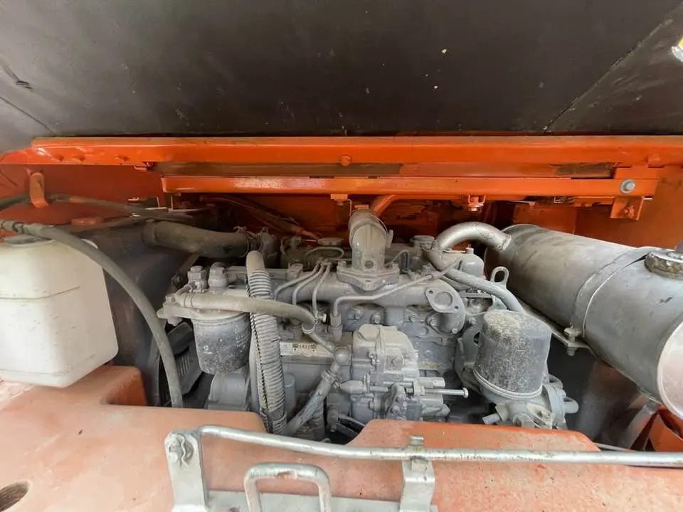 Hitachi ZX75US-7 - Mini excavator: Foto 5 Hitachi ZX75US-7 - Mini excavator: Foto 5