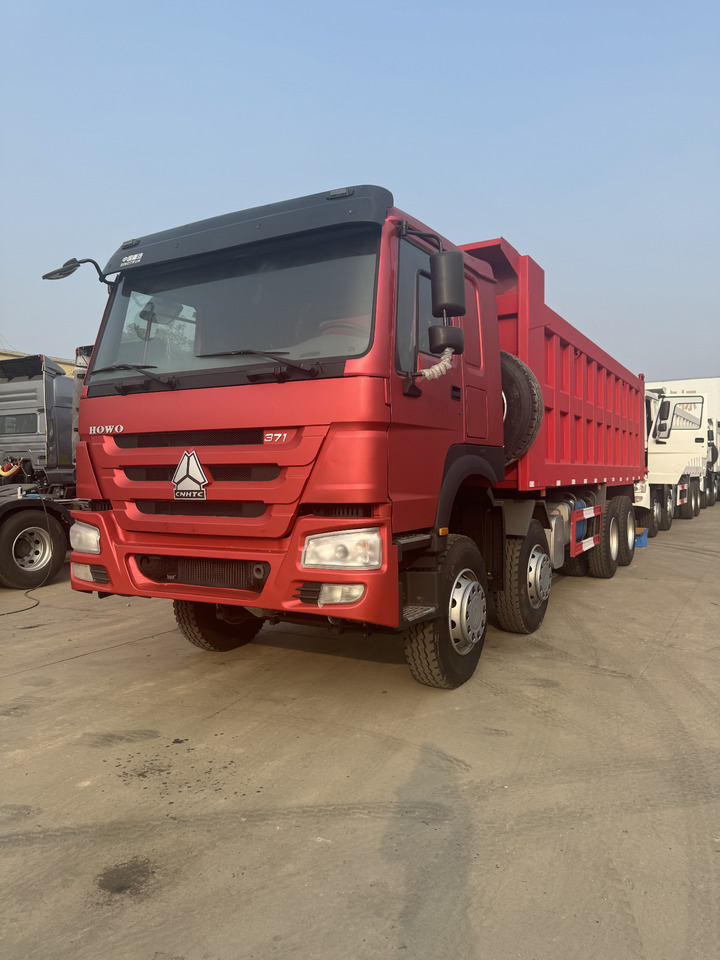 Howo 8x4 - Autobasculantă: Foto 1 Howo 8x4 - Autobasculantă: Foto 1