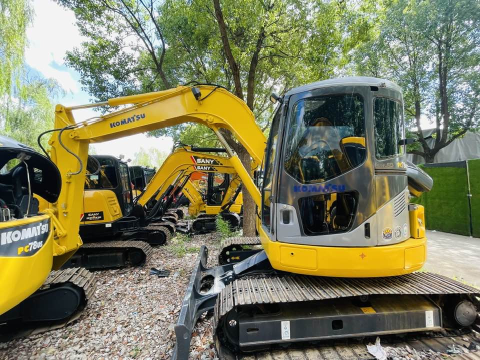 Komatsu PC78US-11 - Mini excavator: Foto 1 Komatsu PC78US-11 - Mini excavator: Foto 1