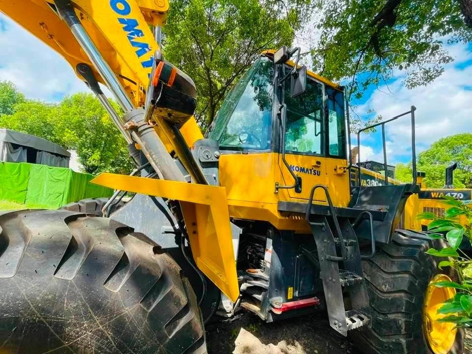 Komatsu WA380-6 - Încărcător frontal pe pneuri: Foto 1 Komatsu WA380-6 - Încărcător frontal pe pneuri: Foto 1