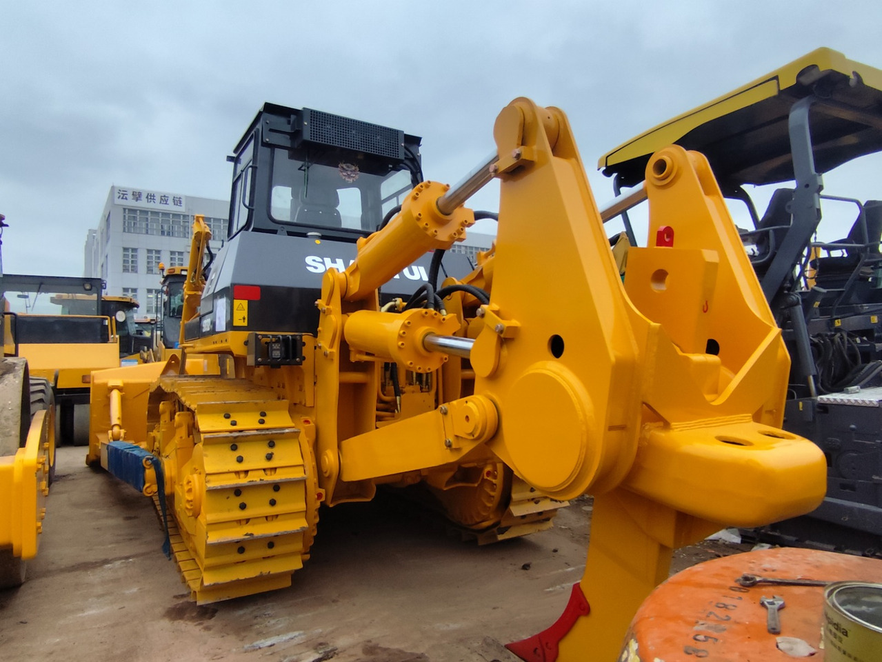 SHANTUI SD32 - Buldozer: Foto 1 SHANTUI SD32 - Buldozer: Foto 1