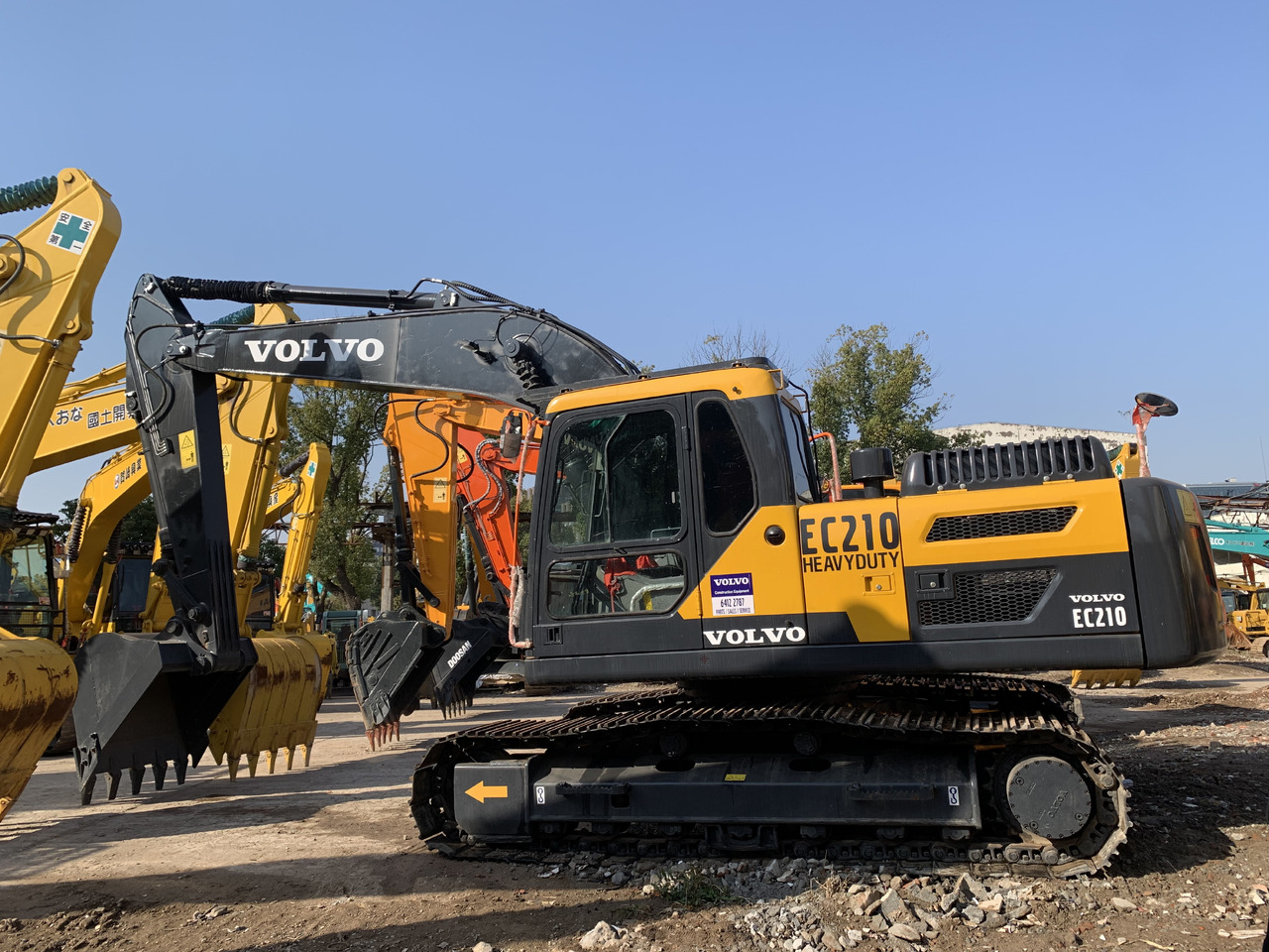 Volvo EC210D - Excavator pe roţi: Foto 1 Volvo EC210D - Excavator pe roţi: Foto 1