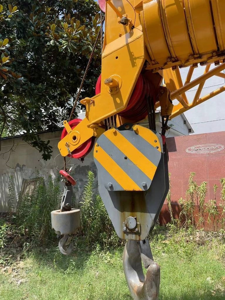 XCMG QY70K-II - Macara tot teren: Foto 3 XCMG QY70K-II - Macara tot teren: Foto 3