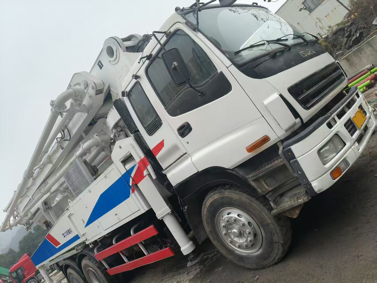 ZOOMLION ZLJ5335THB - Autopompă de beton: Foto 2 ZOOMLION ZLJ5335THB - Autopompă de beton: Foto 2