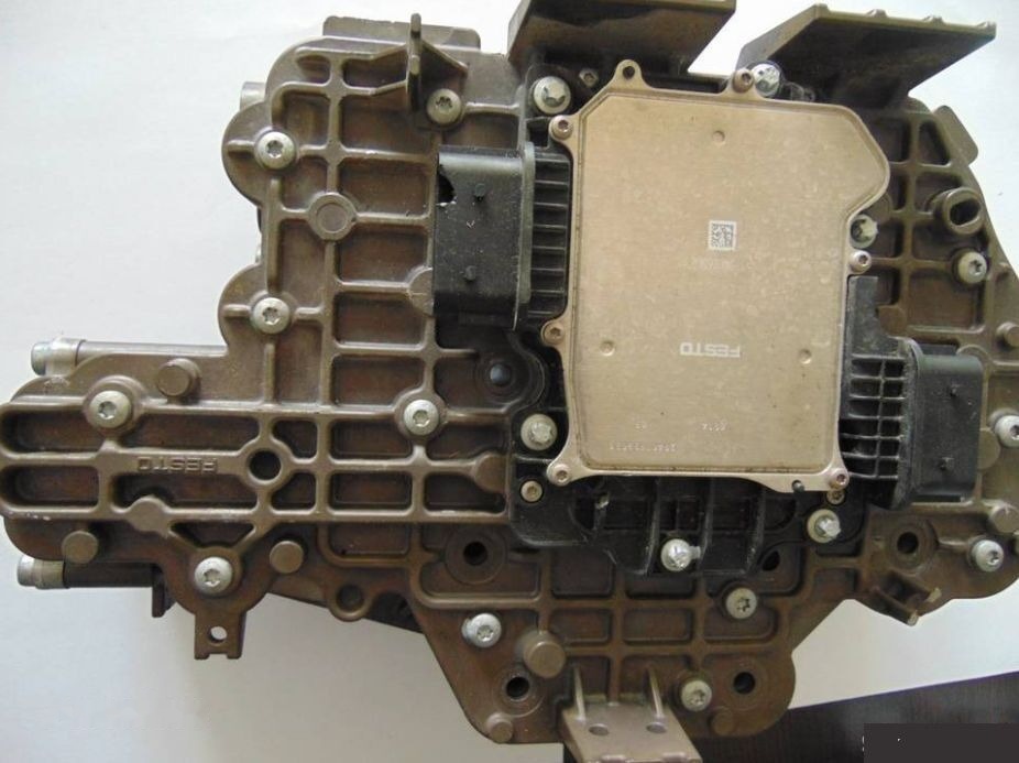 Mercedes-Benz Naprawa sterownik skrzyni biegów Mercedes Actros mp4 WABCO Naprawa sterownik skrzyni biegów Mercedes Actros mp4 - Calculator de bord pentru Camion: Foto 2 Mercedes-Benz Naprawa sterownik skrzyni biegów Mercedes Actros mp4 WABCO Naprawa sterownik skrzyni biegów Mercedes Actros mp4 - Calculator de bord pentru Camion: Foto 2