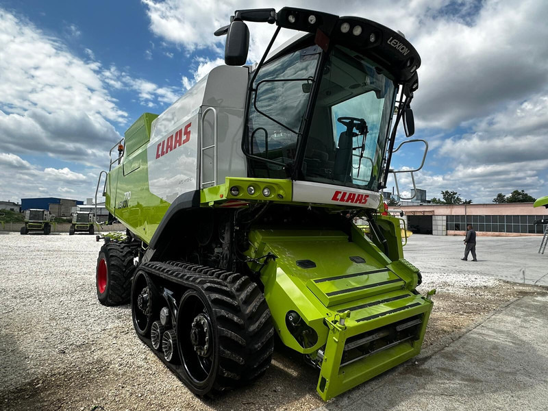 Claas Lexion 770 TT - Combină de recoltat cereale: Foto 3 Claas Lexion 770 TT - Combină de recoltat cereale: Foto 3