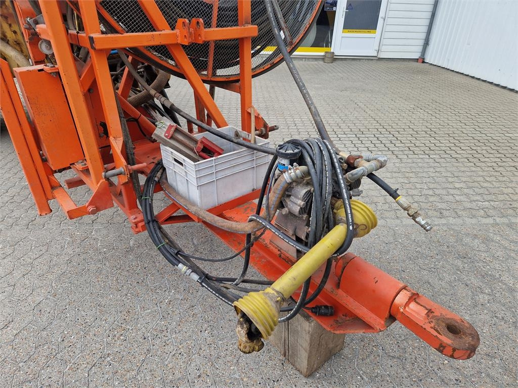 Homburg 4600 L TANKVOGN - Maşină de împrăştiat îngrăşăminte: Foto 3 Homburg 4600 L TANKVOGN - Maşină de împrăştiat îngrăşăminte: Foto 3