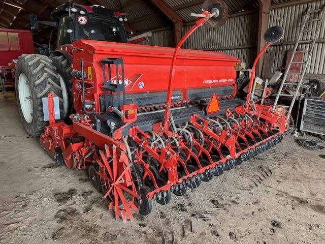 Kuhn SITERA 4000 + TF1500 - Semănătoare combinată: Foto 1 Kuhn SITERA 4000 + TF1500 - Semănătoare combinată: Foto 1