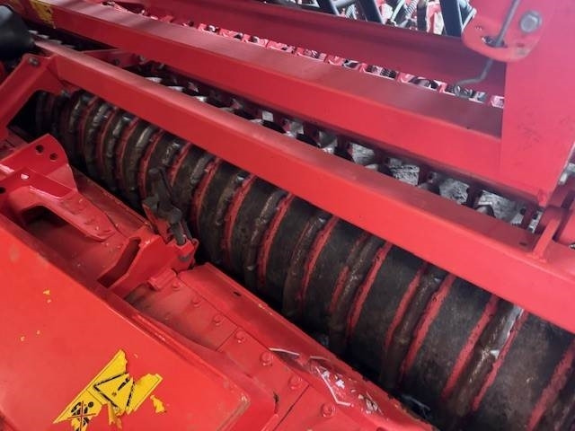 Kuhn SITERA 4000 + TF1500 - Semănătoare combinată: Foto 5 Kuhn SITERA 4000 + TF1500 - Semănătoare combinată: Foto 5