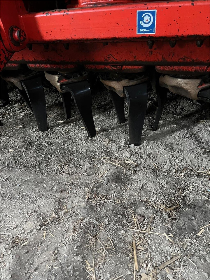 Kuhn VENTA NC4000HR - Semănătoare combinată: Foto 4 Kuhn VENTA NC4000HR - Semănătoare combinată: Foto 4