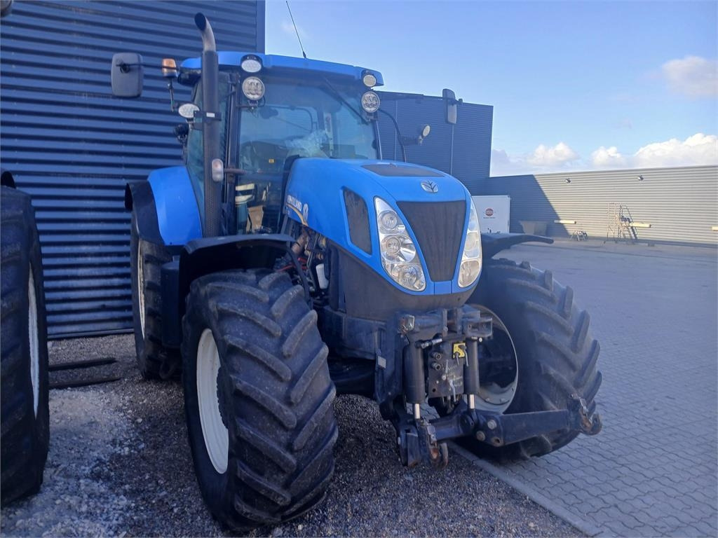 New Holland T7.260 PC SWII - Tractor agricol: Foto 2 New Holland T7.260 PC SWII - Tractor agricol: Foto 2