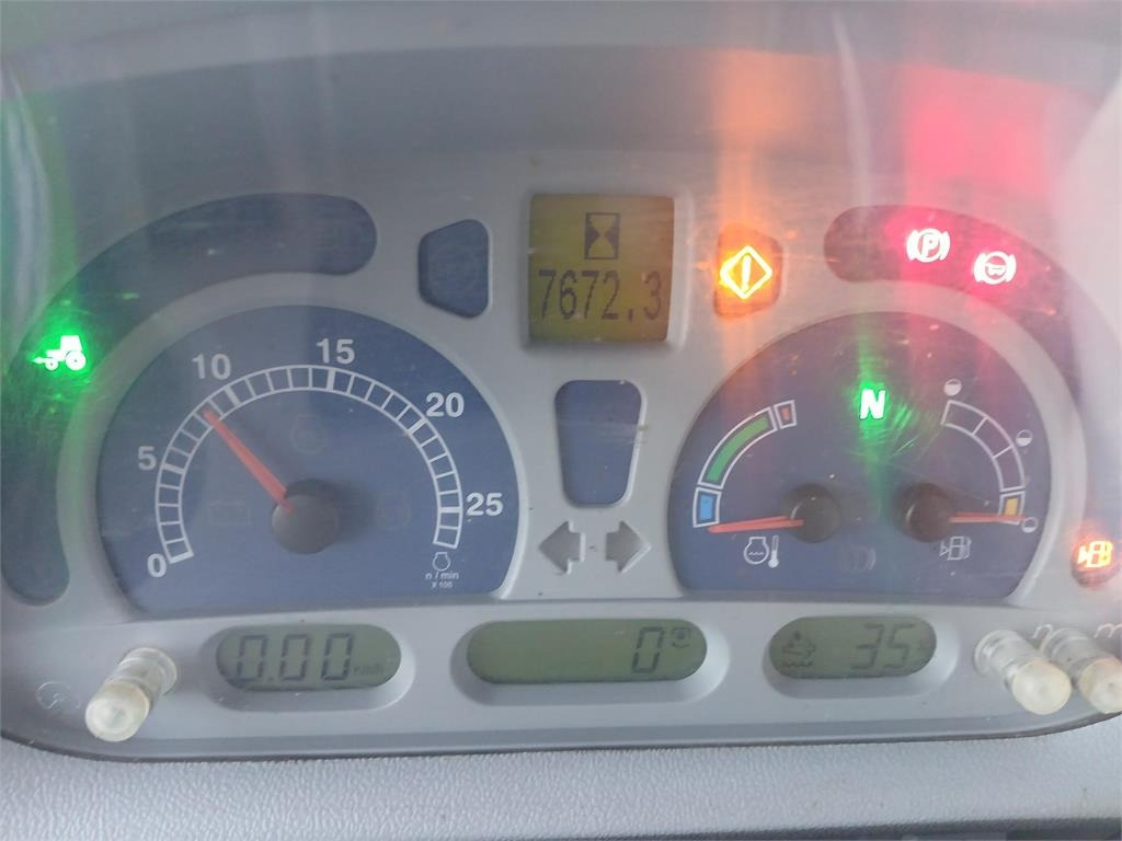 New Holland T7.260 PC SWII - Tractor agricol: Foto 4 New Holland T7.260 PC SWII - Tractor agricol: Foto 4