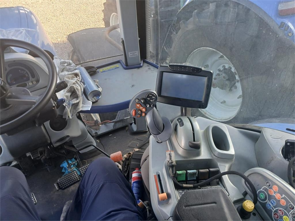 New Holland T7.260 PC SWII - Tractor agricol: Foto 5 New Holland T7.260 PC SWII - Tractor agricol: Foto 5