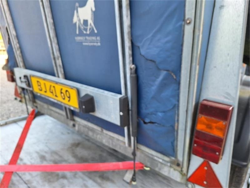 Brenderup 33 K HESTETRAILER - Remorcă transport cai: Foto 3 Brenderup 33 K HESTETRAILER - Remorcă transport cai: Foto 3