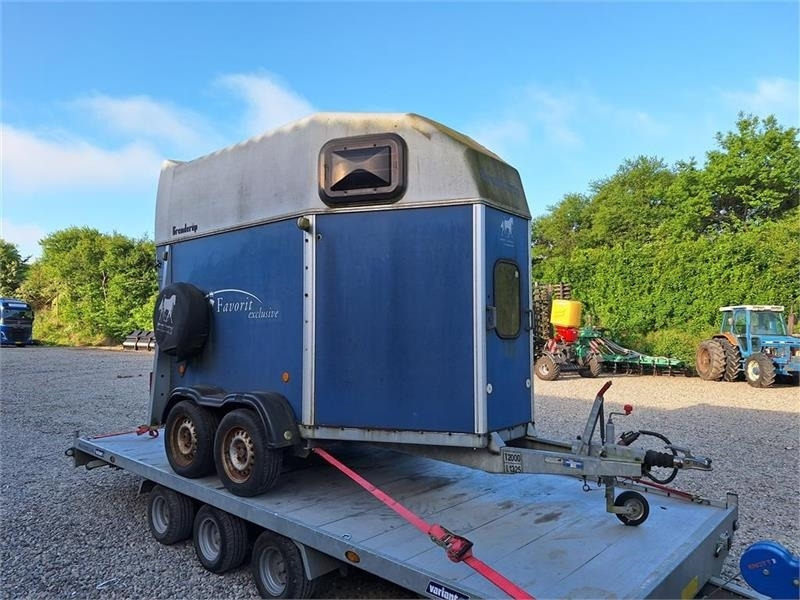 Brenderup 33 K HESTETRAILER - Remorcă transport cai: Foto 1 Brenderup 33 K HESTETRAILER - Remorcă transport cai: Foto 1