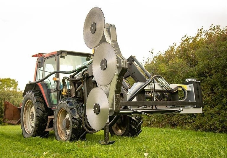 Dk-Tec - Tocător resturi vegetale/ Mulcer: Foto 3 Dk-Tec - Tocător resturi vegetale/ Mulcer: Foto 3