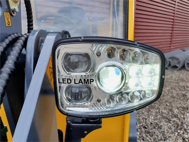 Încărcător articulat Eurotrac W12 med førerhus: Foto 8