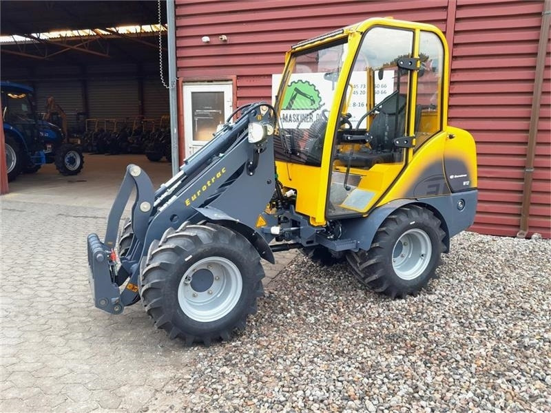 Eurotrac W12S med førerhus, skovl og gafler - Încărcător frontal pe pneuri: Foto 2 Eurotrac W12S med førerhus, skovl og gafler - Încărcător frontal pe pneuri: Foto 2