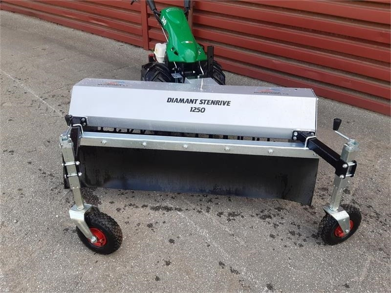 Ferrari 340 el-start stenrive - Tractor comunal: Foto 4 Ferrari 340 el-start stenrive - Tractor comunal: Foto 4