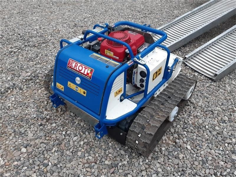 X-rot 70 cm med Honda GXV390 hybrid - Maşină de tuns iarba: Foto 4 X-rot 70 cm med Honda GXV390 hybrid - Maşină de tuns iarba: Foto 4