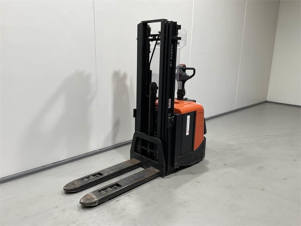 BT SPE125L - Transpalet la mare înălţime: Foto 4 BT SPE125L - Transpalet la mare înălţime: Foto 4