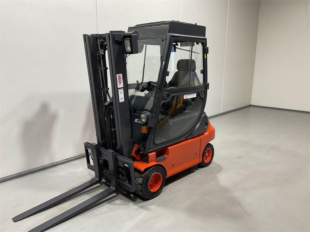 Linde E20P-02 - Electrostivuitor: Foto 4 Linde E20P-02 - Electrostivuitor: Foto 4