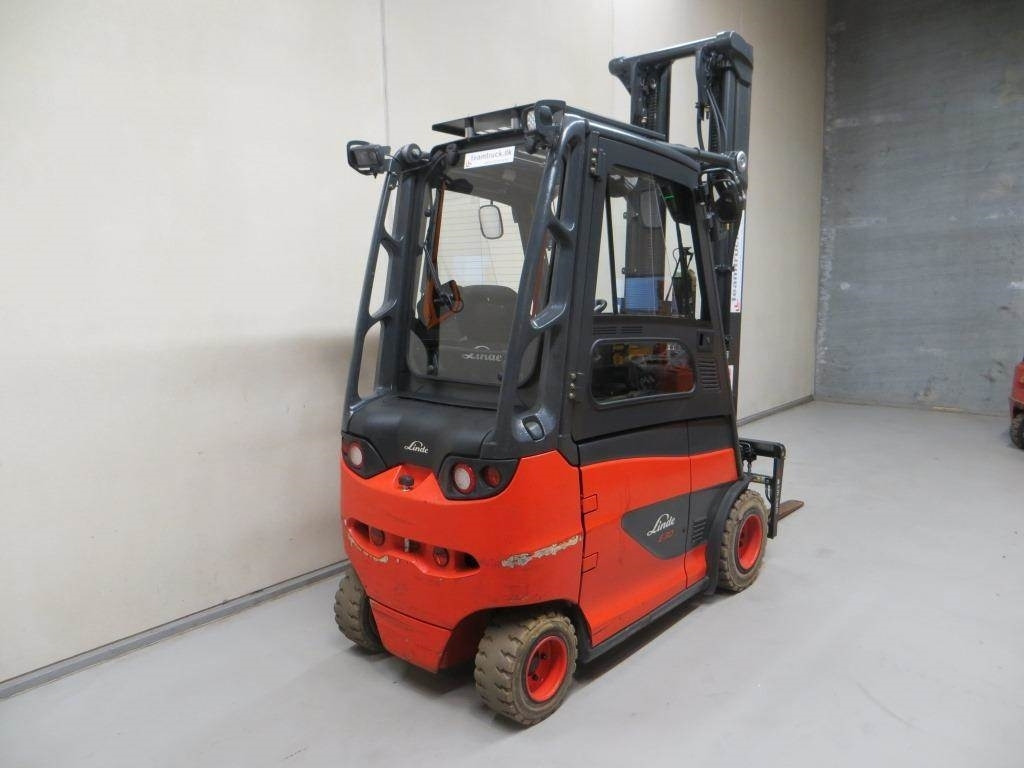 Linde E30H-01/600 - Electrostivuitor: Foto 4 Linde E30H-01/600 - Electrostivuitor: Foto 4