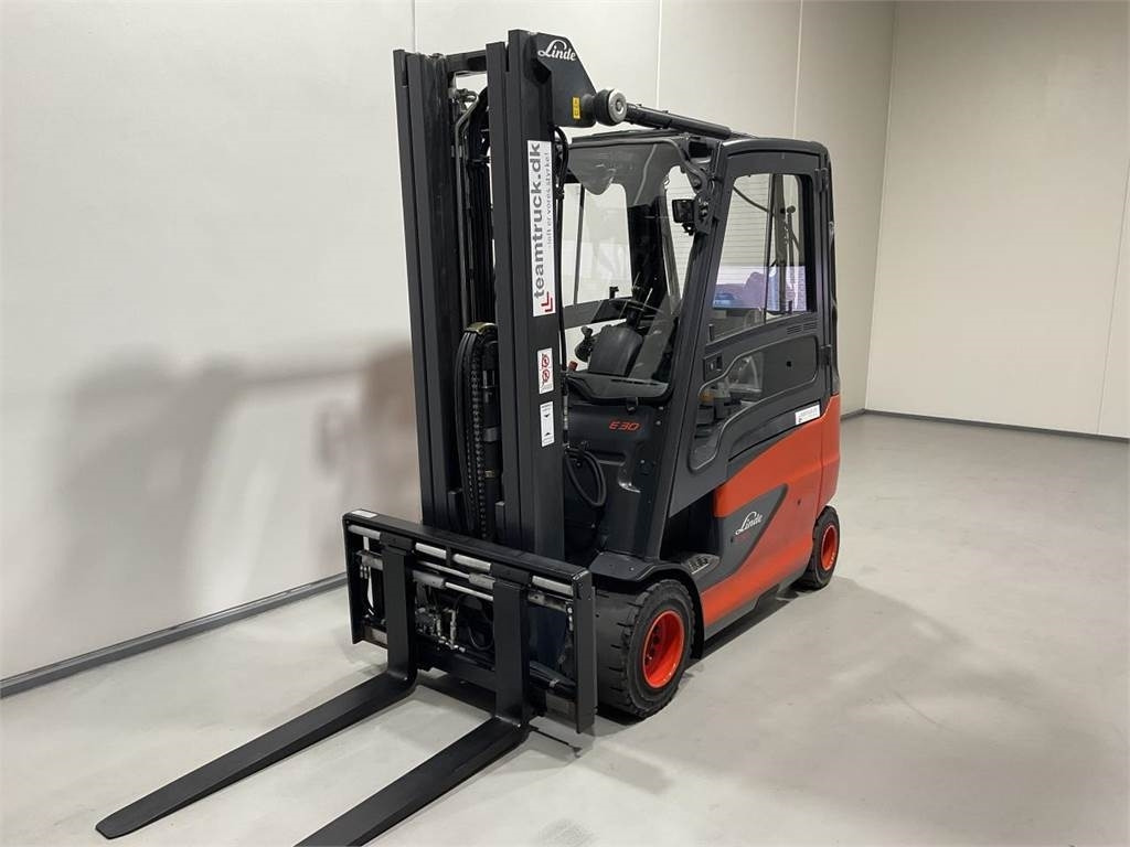 Linde E30HL-01/600 - Electrostivuitor: Foto 4 Linde E30HL-01/600 - Electrostivuitor: Foto 4